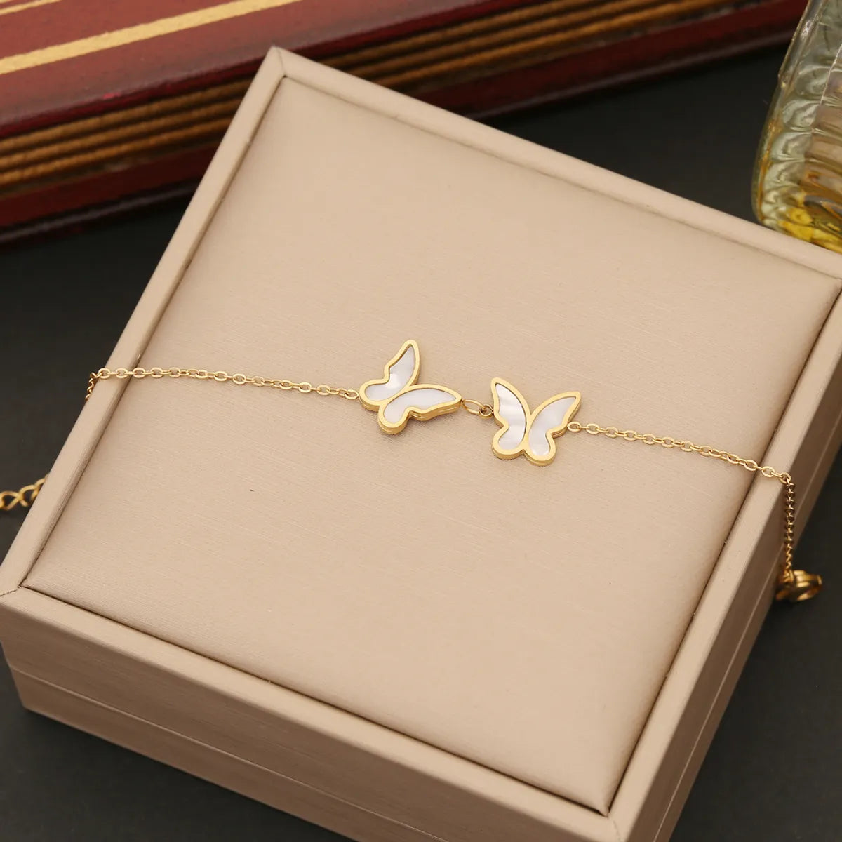 Wholesale Elegant Butterfly Stainless Steel Layered Plating Inlay Shell Bracelets Earrings Necklace