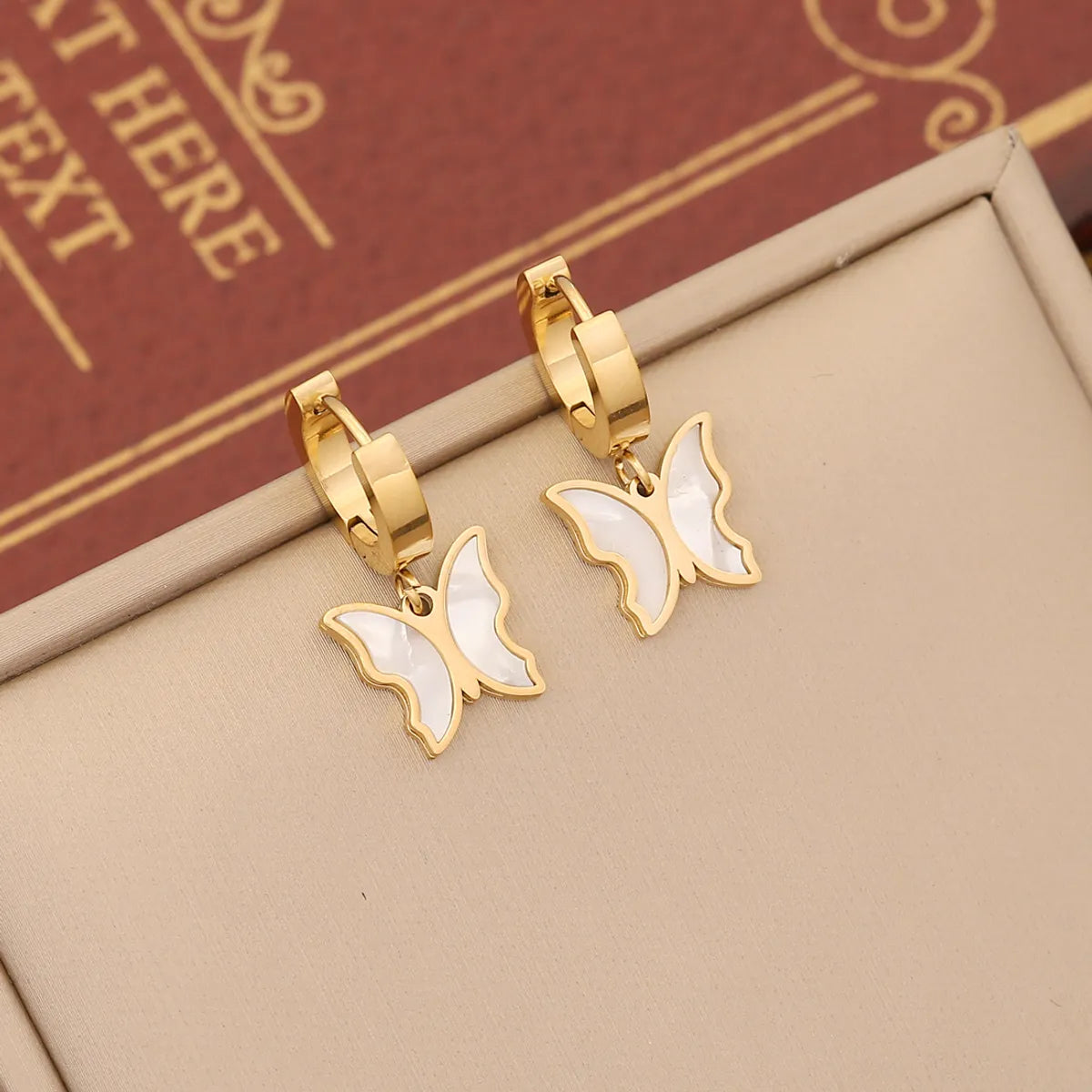 Wholesale Elegant Butterfly Stainless Steel Layered Plating Inlay Shell Bracelets Earrings Necklace