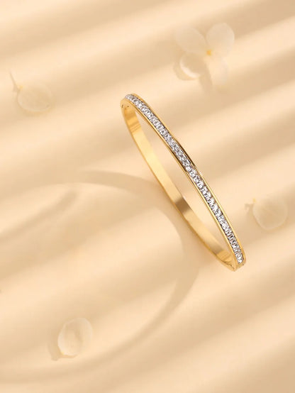 Elegant Circle 18K Gold Plated Rhinestones Steel Wholesale Bangle