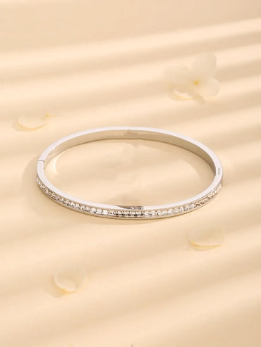 Elegant Circle 18K Gold Plated Rhinestones Steel Wholesale Bangle