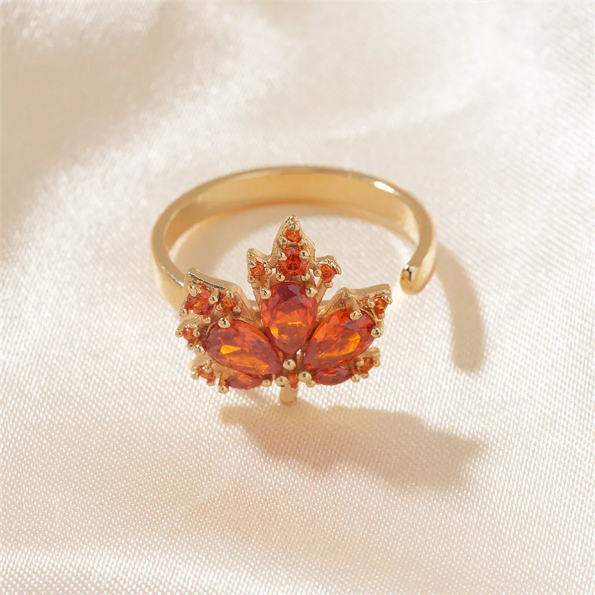 Elegant Classic Style Geometric Maple Leaf Copper Plating Inlay Zircon Open Rings