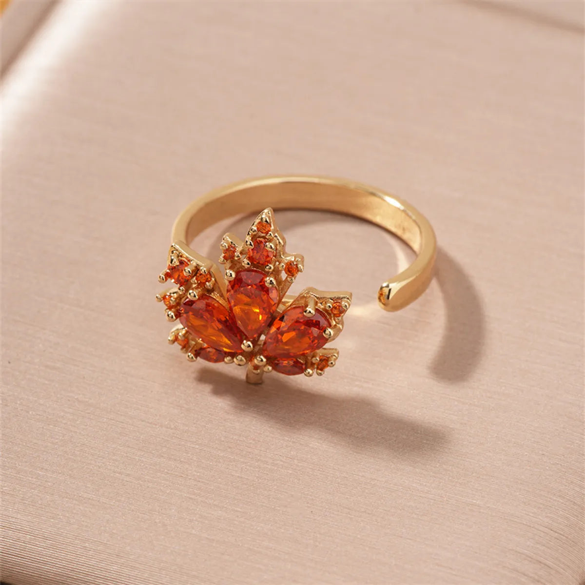 Elegant Classic Style Geometric Maple Leaf Copper Plating Inlay Zircon Open Rings