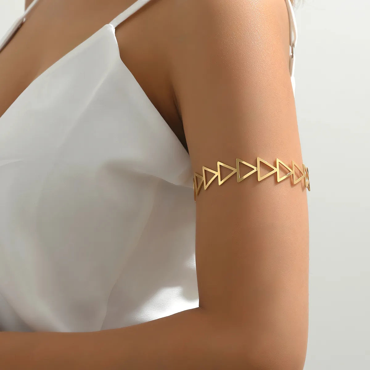 Elegant Classic Style Triangle Iron Women's Arm Bracelet