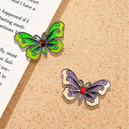 Elegant Cute Butterfly Alloy Women'S Brooches