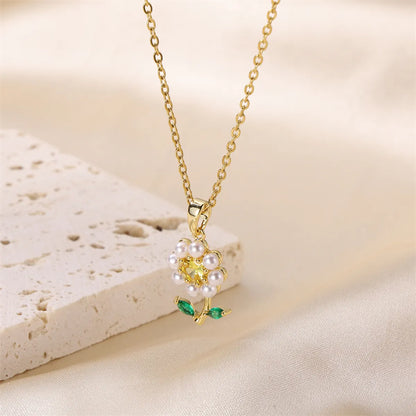 Elegant Cute Commute Flower Stainless Steel Brass 18k Gold Plated Artificial Pearls Pendant Necklace In Bulk