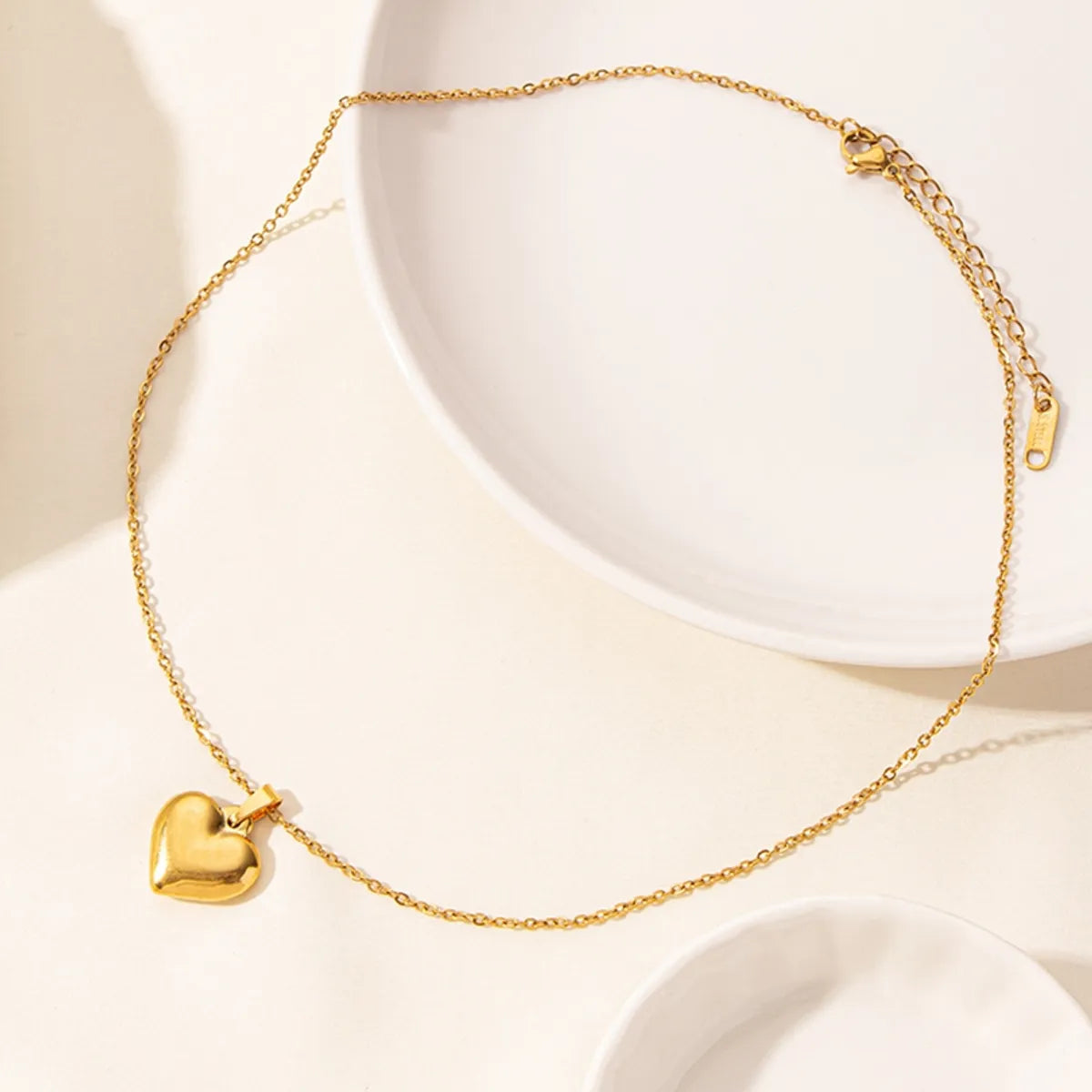 Wholesale Jewelry Elegant Cute Heart Shape 304 Stainless Steel 18K Gold Plated Plating Pendant Necklace