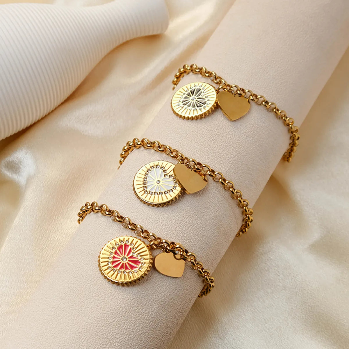 Elegant Cute Sweet Heart Shape 304 Stainless Steel 14K Gold Plated Zircon Bracelets In Bulk