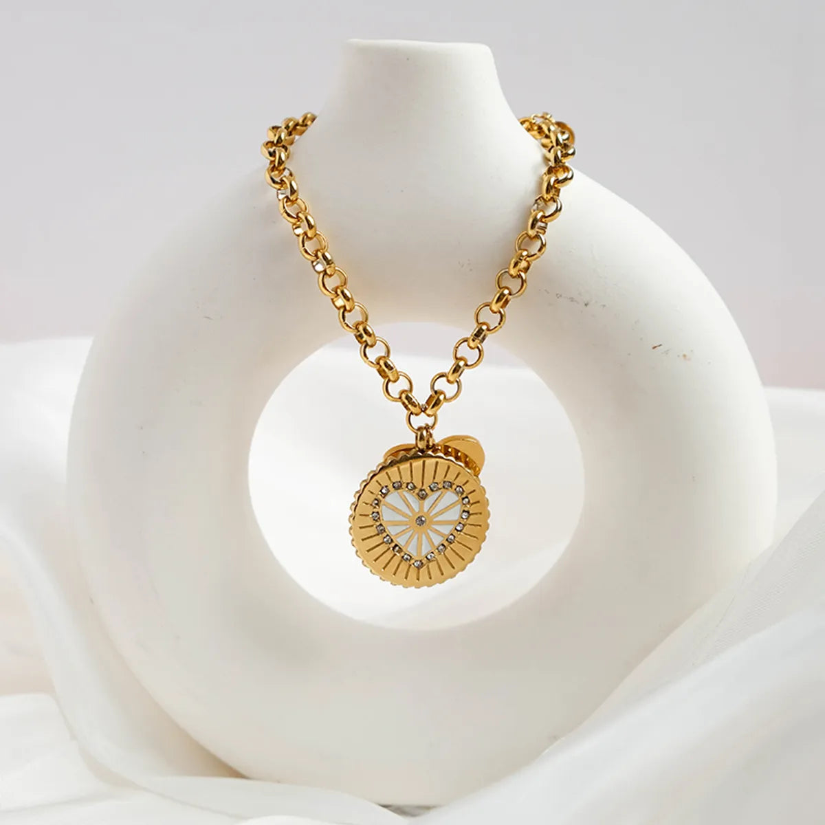 Elegant Cute Sweet Heart Shape 304 Stainless Steel 14K Gold Plated Zircon Bracelets In Bulk