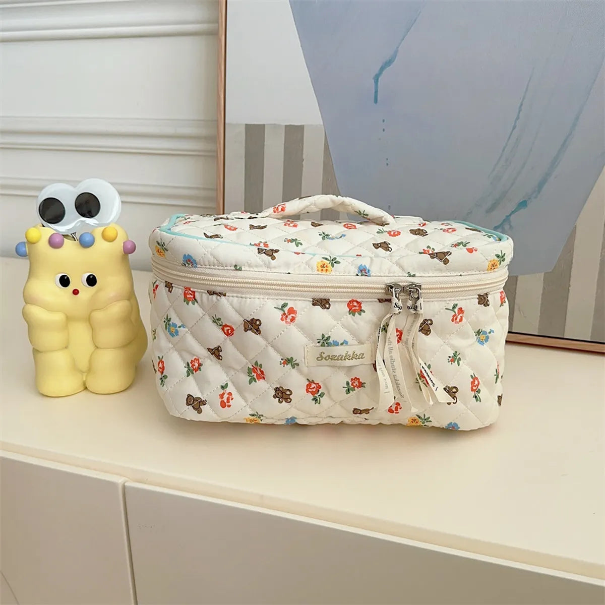 Elegant Ditsy Floral Cotton Square Makeup Bags