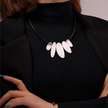 Elegant Exaggerated Geometric Alloy Plating Women's Necklace