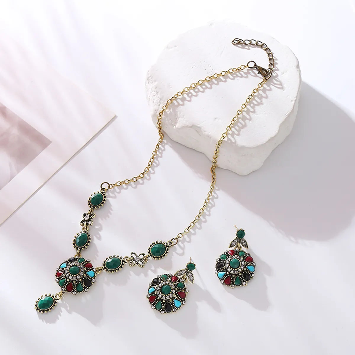 Elegant Flower Alloy Inlay Rhinestones Women'S Earrings Necklace