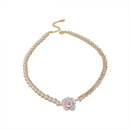 Elegant Flower Alloy Zinc Alloy Inlay Artificial Pearls Rhinestones Gold Plated Women's Necklace