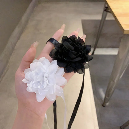 Elegant Flower Cloth Gauze Wax Rope Women's Choker