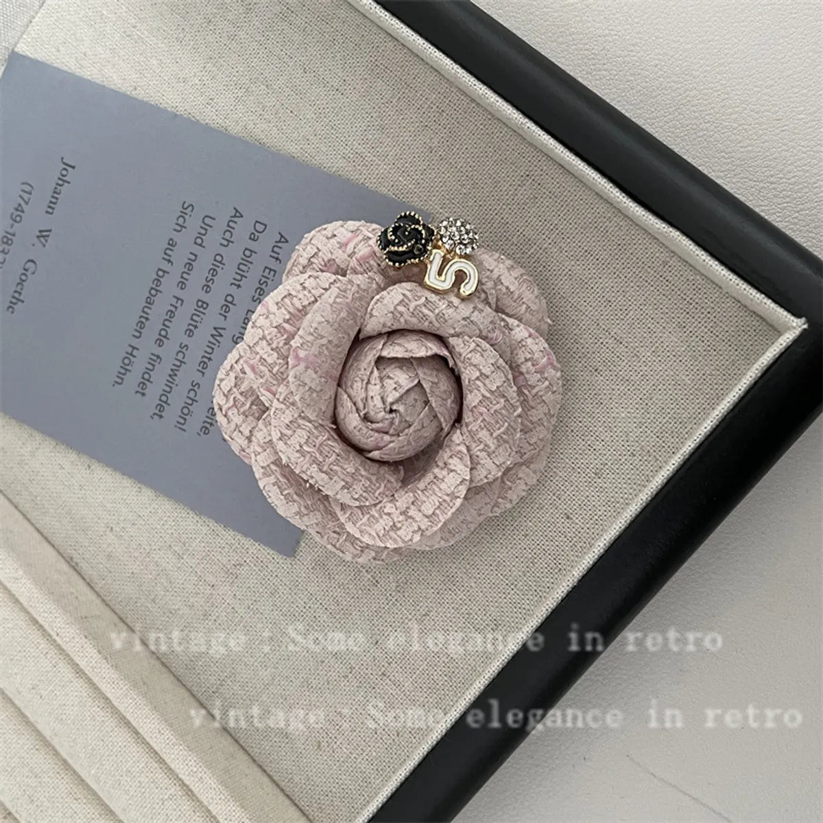 Elegant Flower Imitation Pearl Plating Women'S Brooches