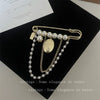 Elegant Flower Imitation Pearl Plating Women'S Brooches