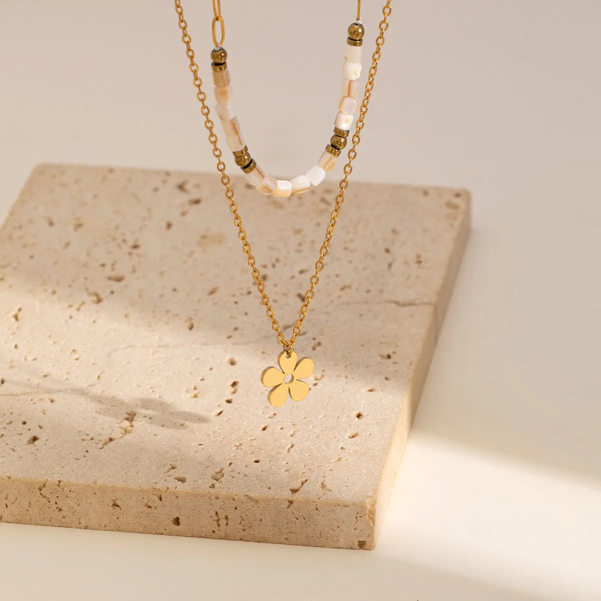 Elegant Flower Stainless Steel Alloy Plating 18k Gold Plated Layered Necklaces