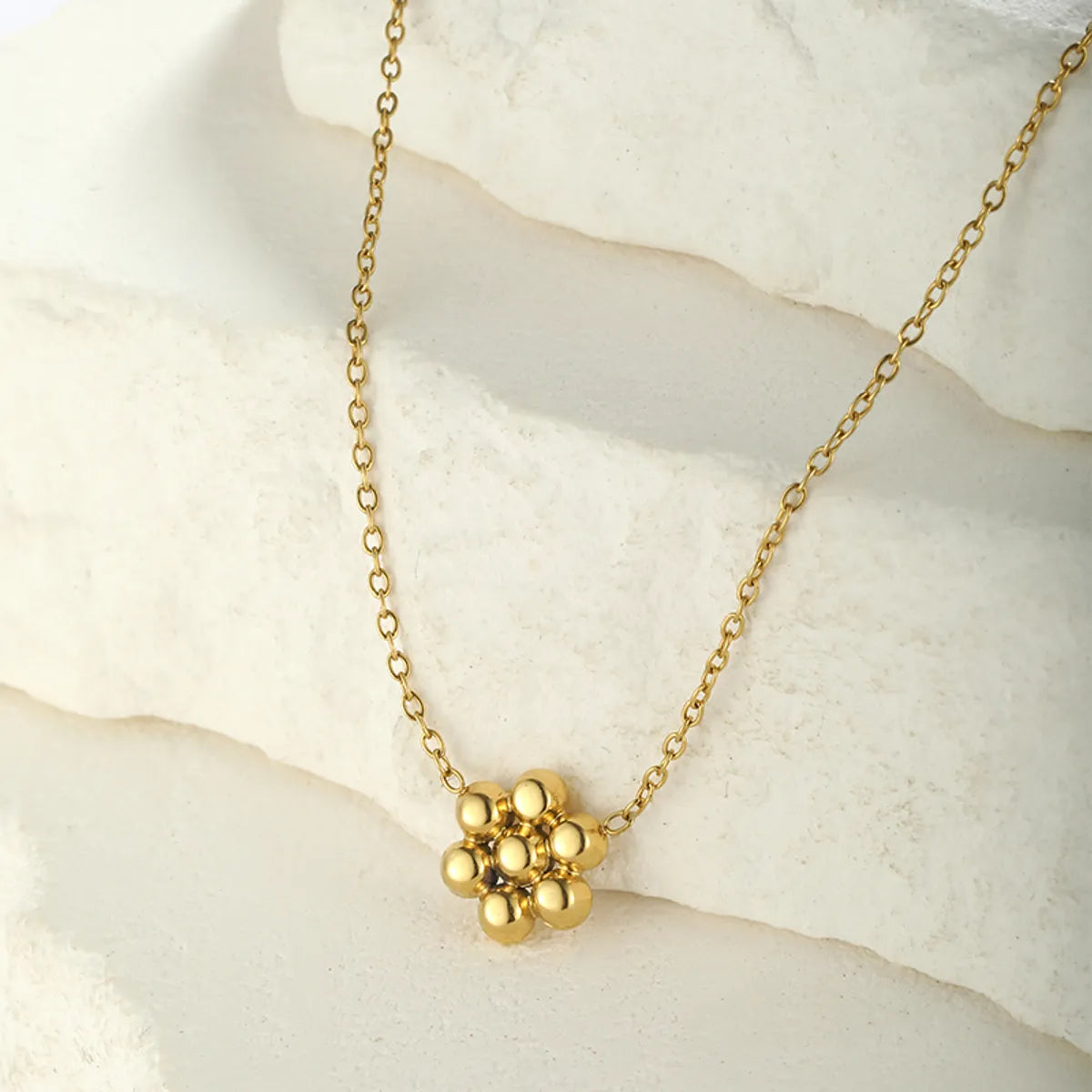 Elegant Flower Stainless Steel Plating 18k Gold Plated Pendant Necklace