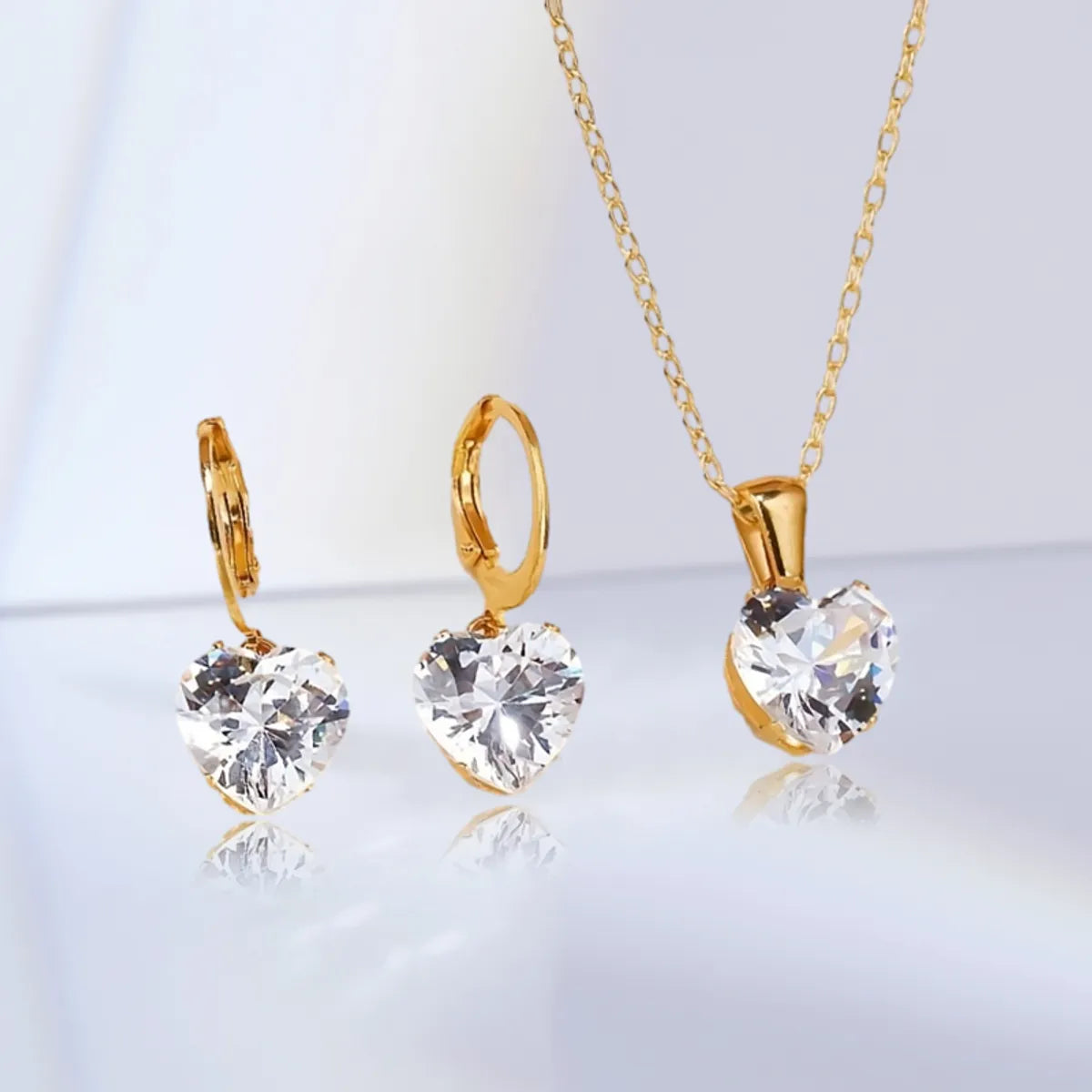 Elegant French Style Heart Shape Stainless Steel Plating Inlay Zircon Gold Plated Pendant Necklace