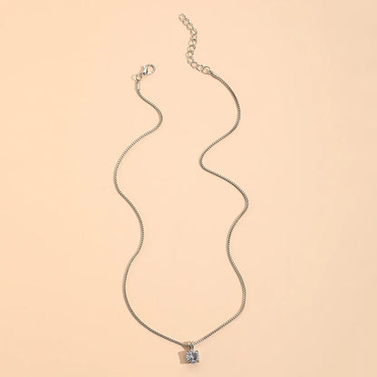 Elegant Geometric Alloy Inlay Rhinestones Women's Pendant Necklace