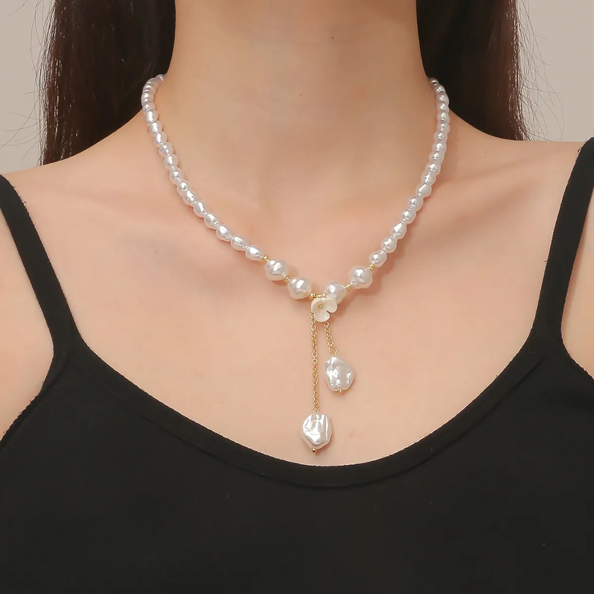 Elegant Geometric Alloy Plating Artificial Pearls Women's Necklace