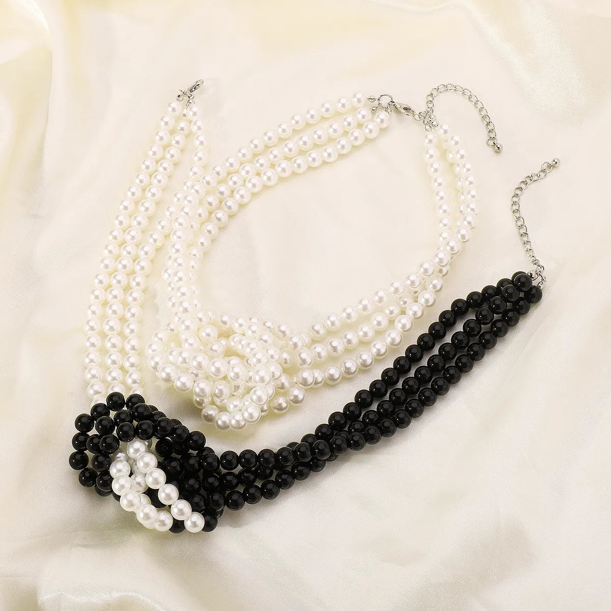 Elegant Geometric Imitation Pearl Beaded Women'S Necklace