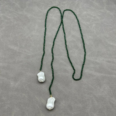 Elegant Geometric Solid Color Imitation Pearl Green Pointed Crystal Wholesale Necklace