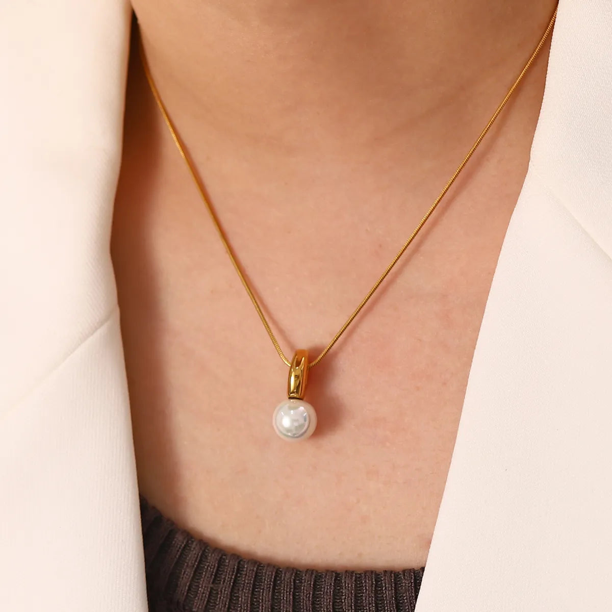 Elegant Geometric Stainless Steel Gold Plated Pearl Pendant Necklace 1 Piece