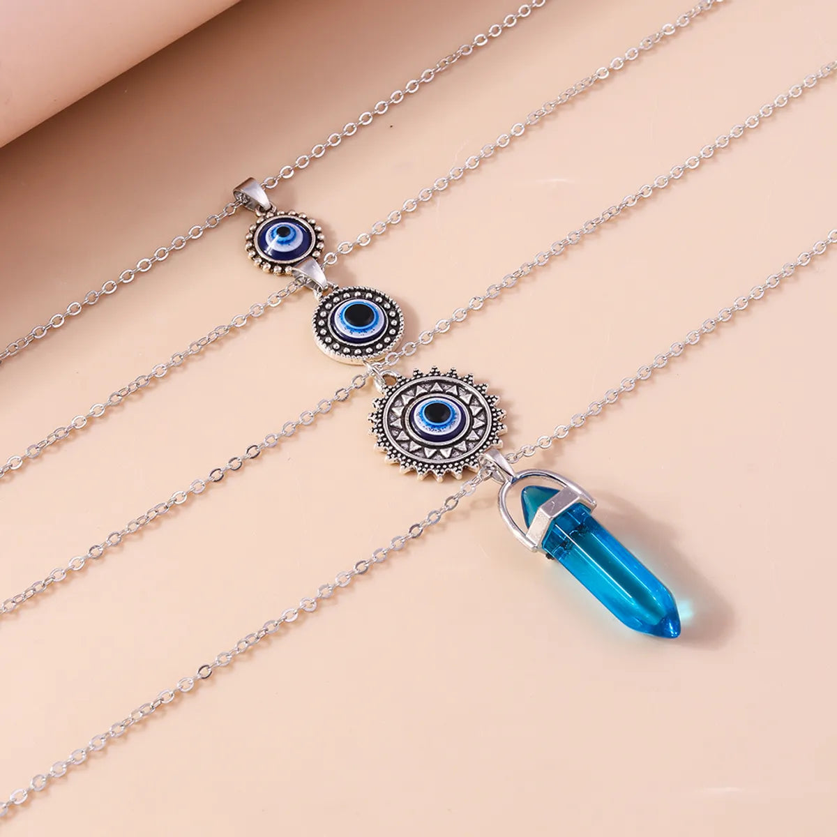 Elegant Geometric Zinc Alloy Inlay Artificial Gemstones Women's Layered Necklaces