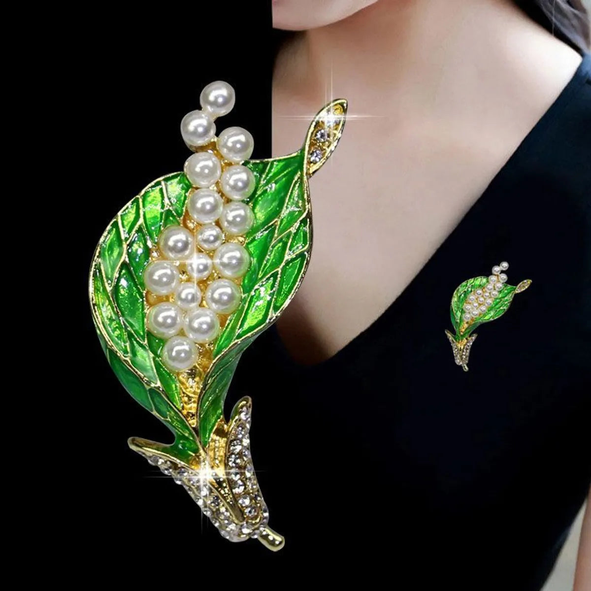 Elegant Glam Geometric Alloy Plating Inlay Artificial Pearls Rhinestones Shell Women'S Brooches