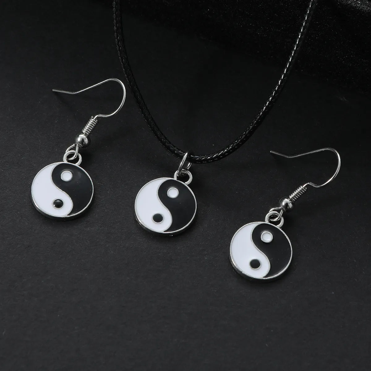 Elegant Gossip Splicing Alloy Unisex Jewelry Set