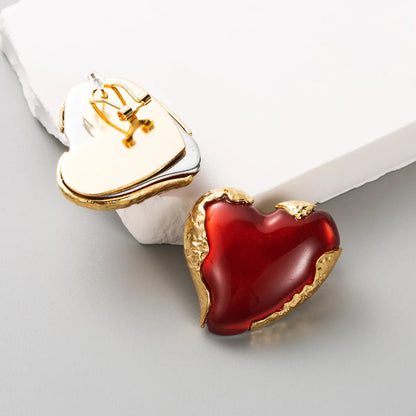 Elegant Heart Shape Alloy Resin Inlay Resin Rhinestones Gold Plated Women's Earrings Ear Studs