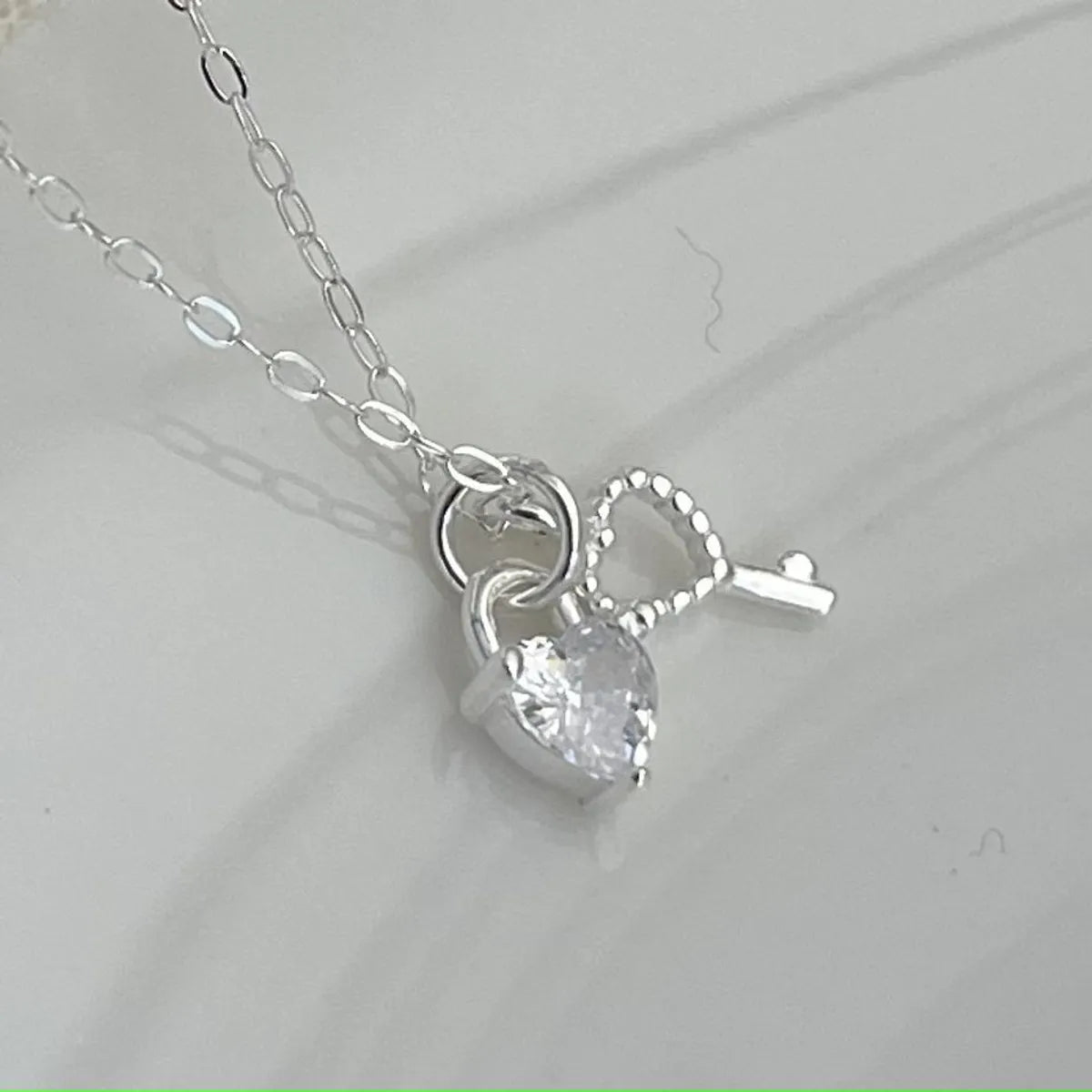 Elegant Heart Shape Key Sterling Silver Plating Inlay Zircon Pendant Necklace