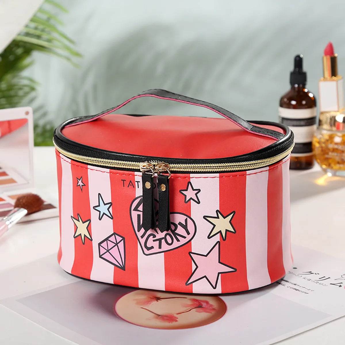 Elegant Heart Shape Pu Leather Oval Makeup Bags