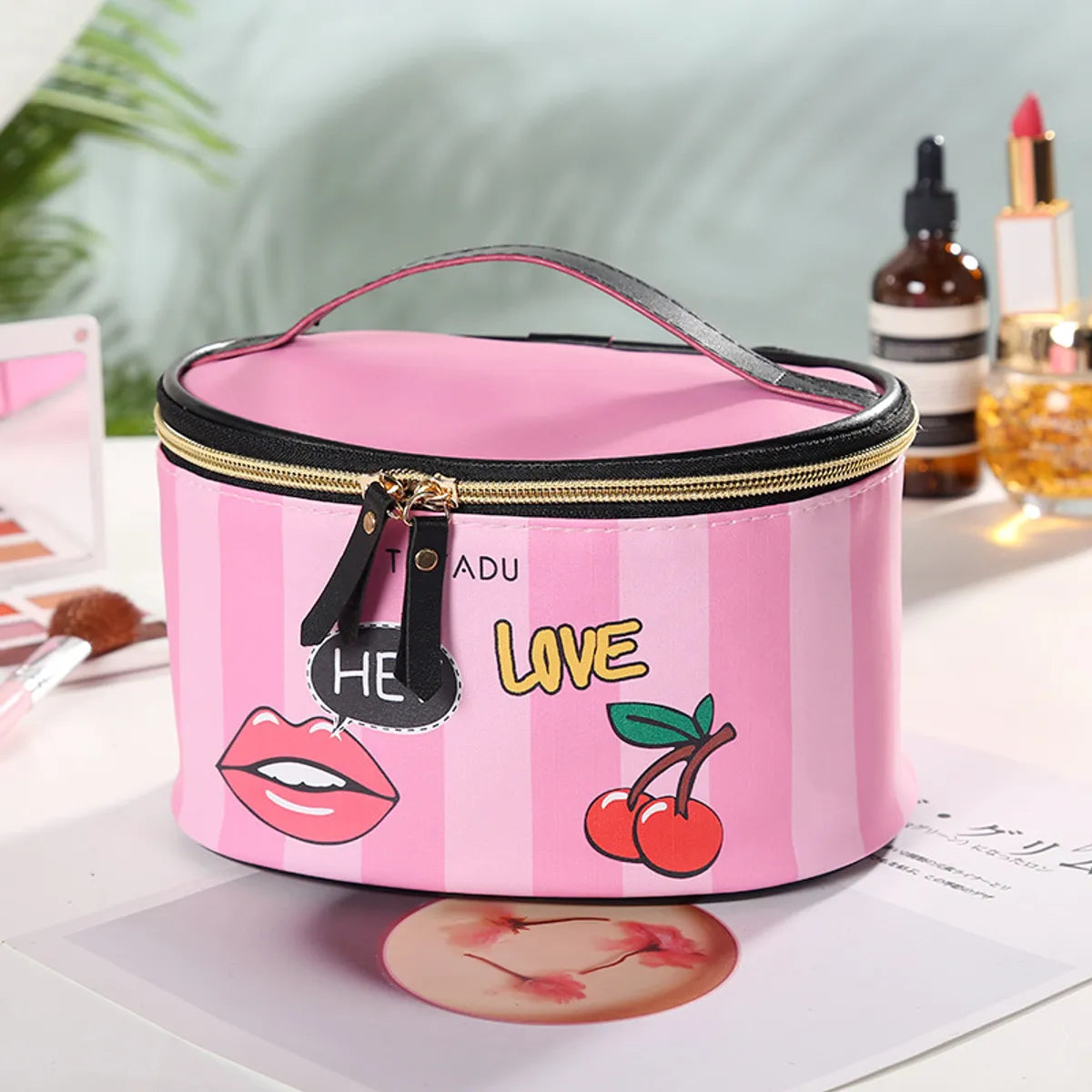 Elegant Heart Shape Pu Leather Oval Makeup Bags