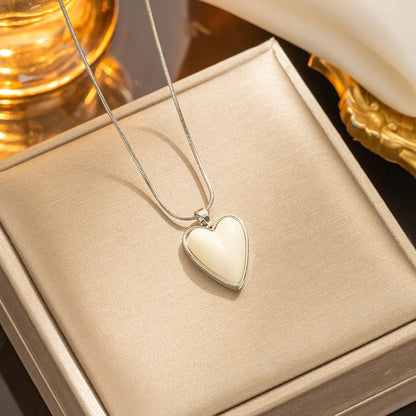 Elegant Heart Shape Titanium Steel Plating 18k Gold Plated Necklace