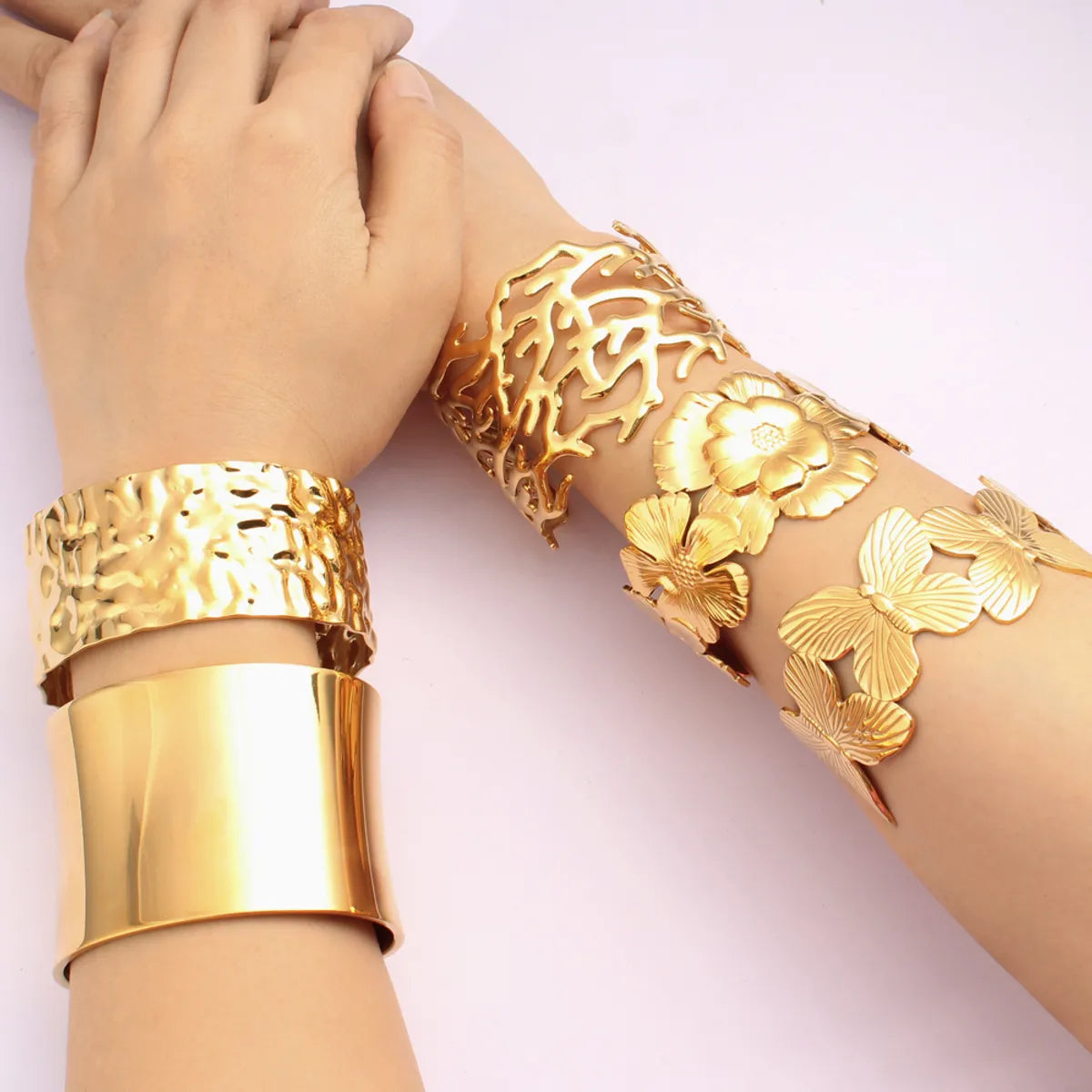 Elegant Hip-Hop Oversized Flower Butterfly 304 Stainless Steel 18K Gold Plated Bangle In Bulk