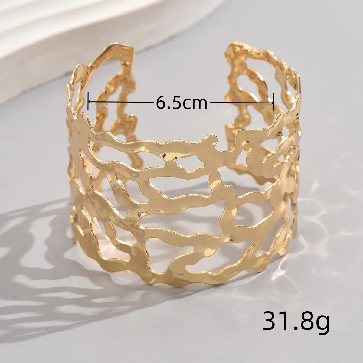 Elegant Hip-hop Simple Style Solid Color Iron Polishing Hollow Out Women's Bangle