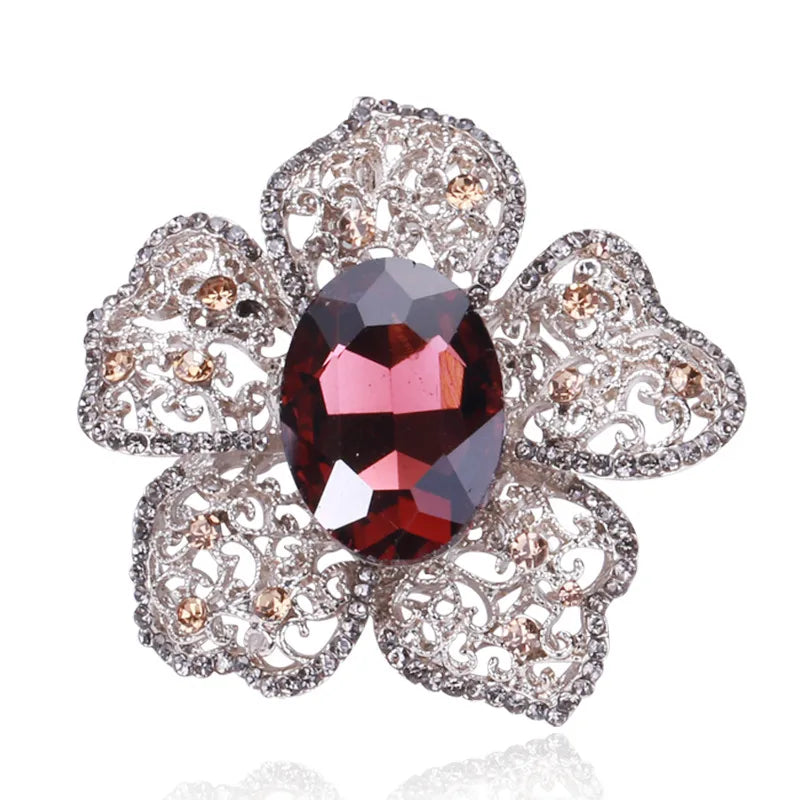 Elegant Korean Style Flower Alloy Rhinestones Women'S Brooches