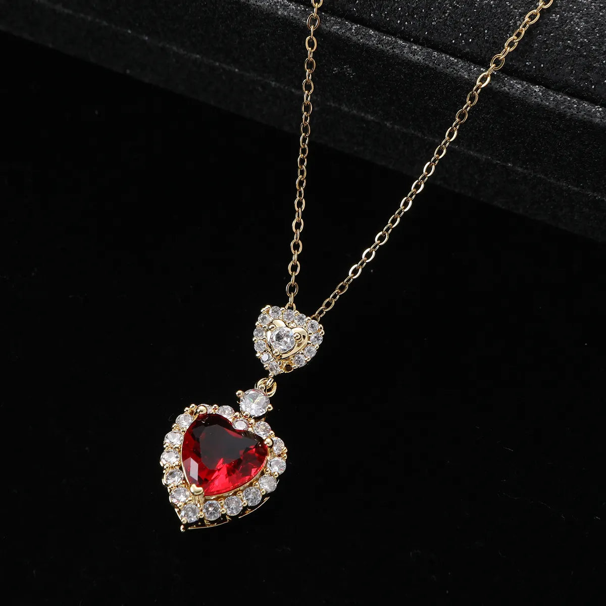 Elegant Lady Classic Style Star Heart Shape Alloy Inlay Artificial Gemstones Zircon Women's Pendant Necklace