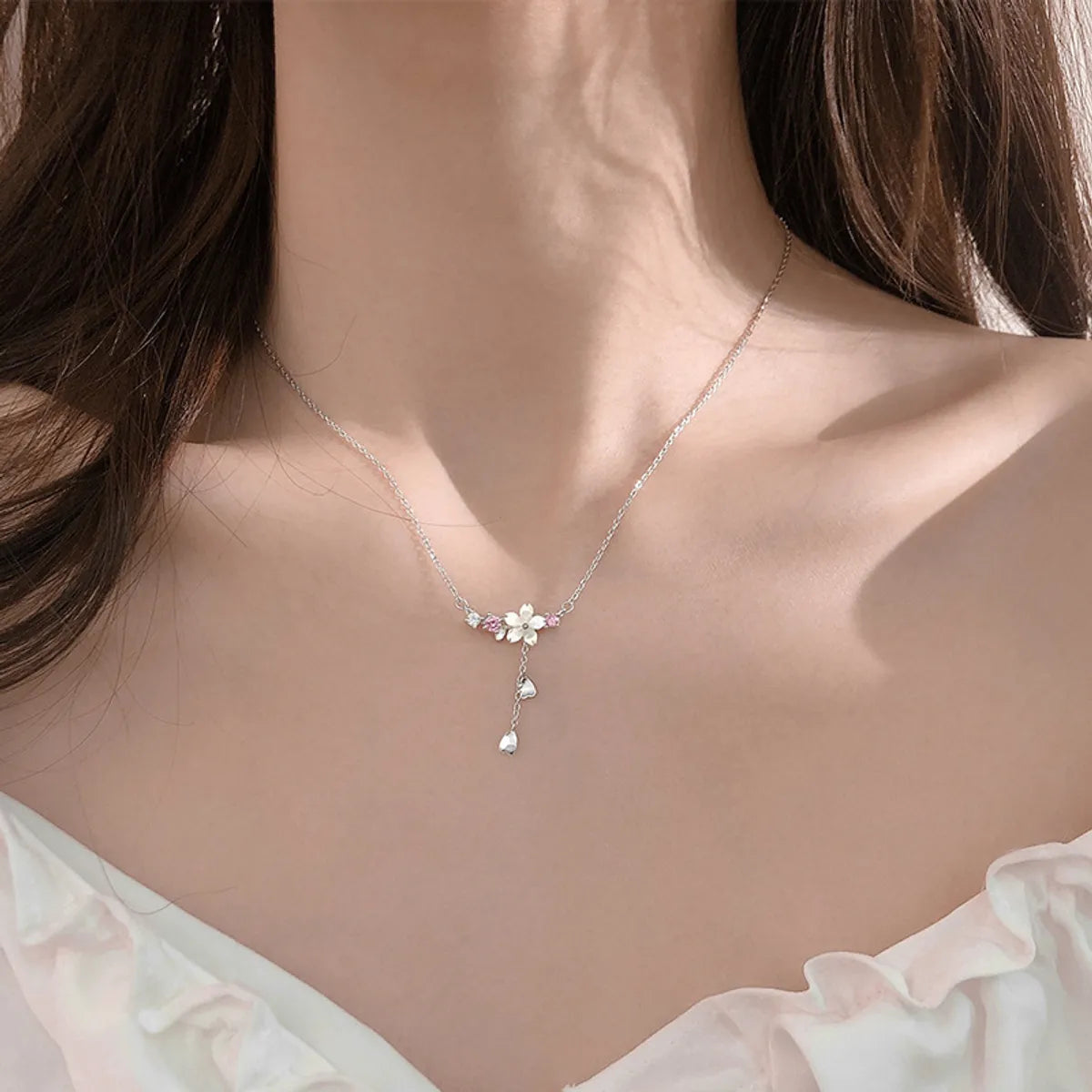 Elegant Lady Flower Alloy Shell Women's Necklace