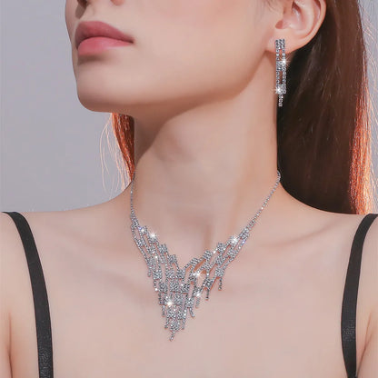 Elegant Lady Geometric Alloy Hollow Out Inlay Rhinestones Women'S Earrings Necklace