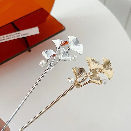 Elegant Lady Ginkgo Leaf Alloy Hairpin