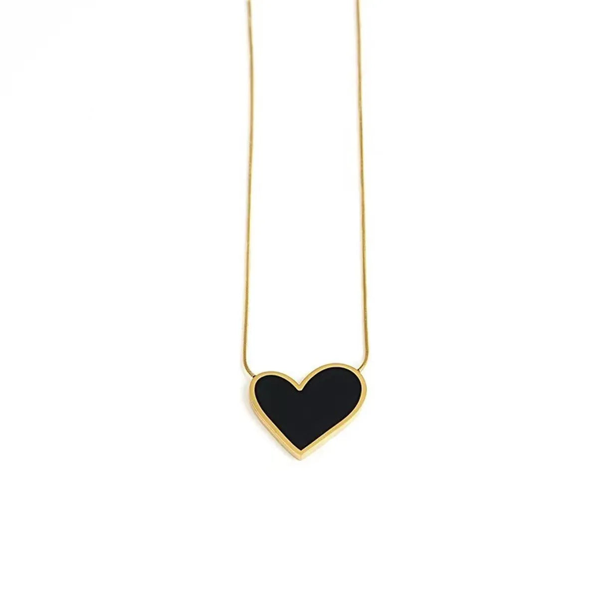 Elegant Lady Heart Shape Titanium Steel Plating Pendant Necklace