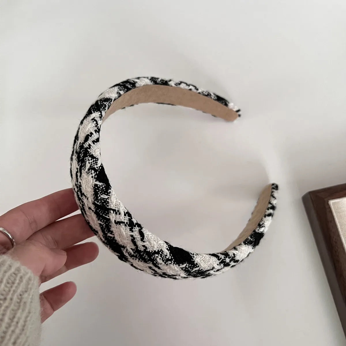 Elegant Lady Plaid Cloth Hair Band