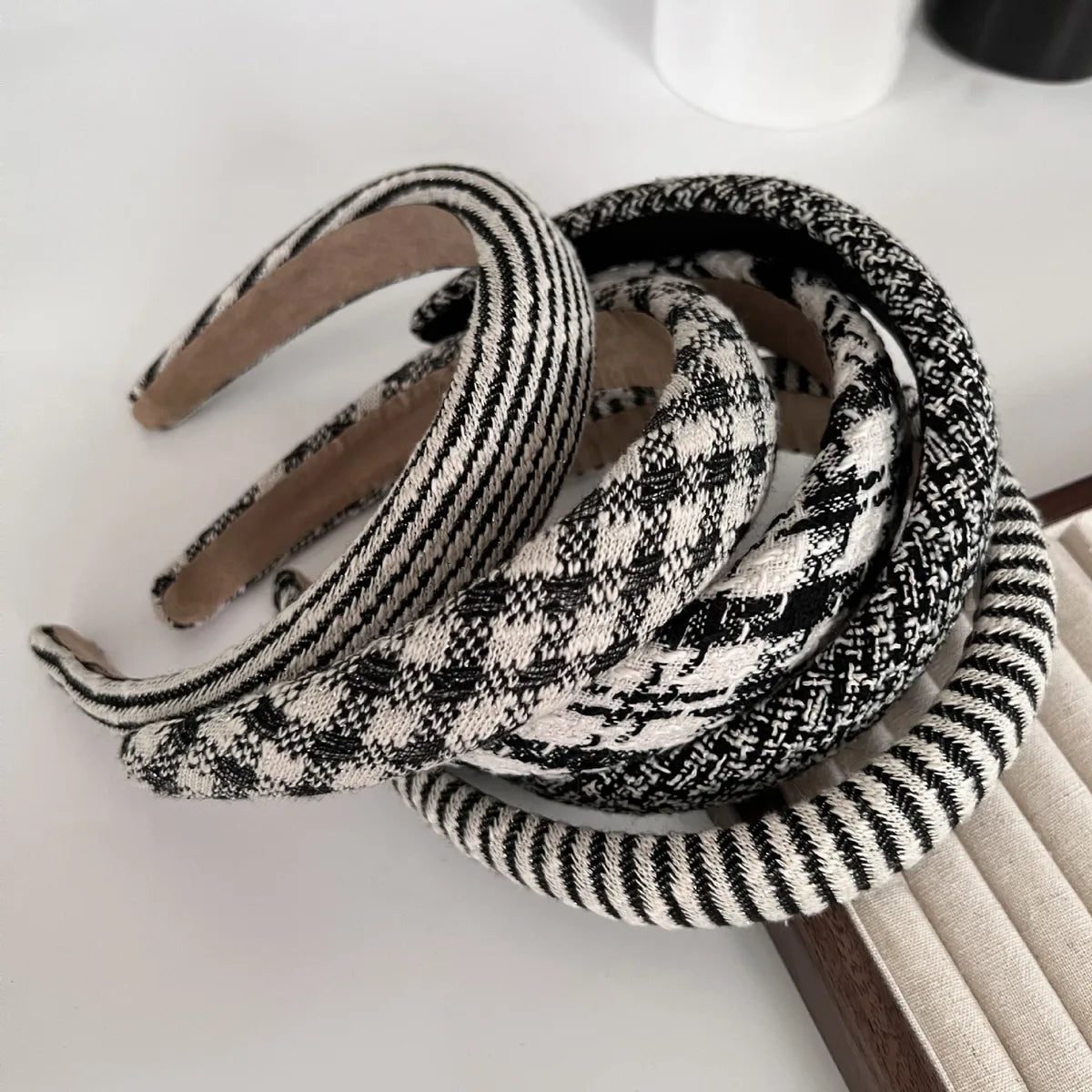 Elegant Lady Plaid Cloth Hair Band