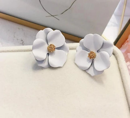 Elegant Lady Simple Style Flower Alloy Stoving Varnish Women'S Ear Studs