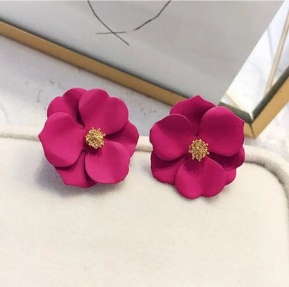 Elegant Lady Simple Style Flower Alloy Stoving Varnish Women'S Ear Studs