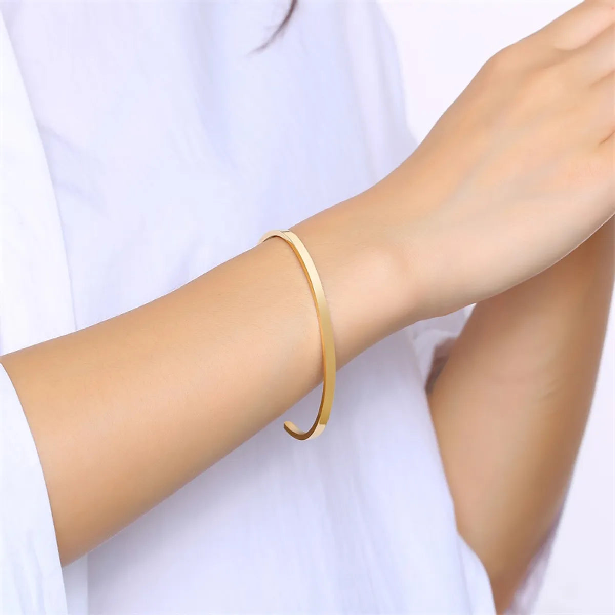 Elegant Lady Simple Style Solid Color Stainless Steel 18k Gold Plated Bangle In Bulk