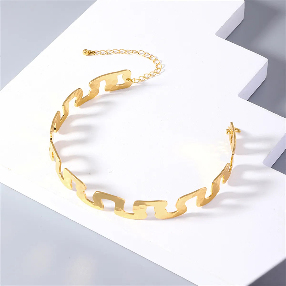 Elegant Lady Solid Color Alloy Women'S Choker