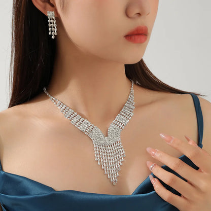 Elegant Lady Solid Color Rhinestone Plating Inlay Rhinestones Silver Plated Women'S Earrings Necklace